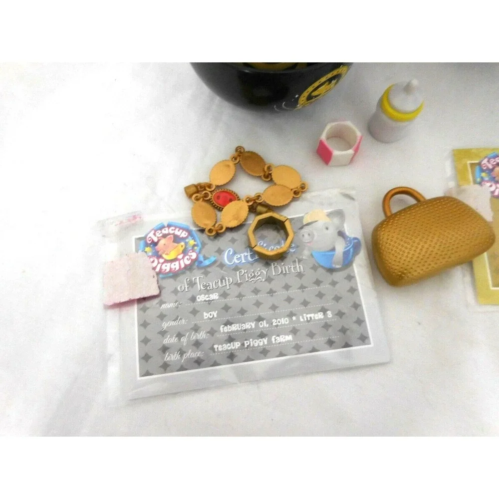 Teacup Piggies Emmy n Oscar Cup Golden Award Toy Toys R Us Exclusive Play Set